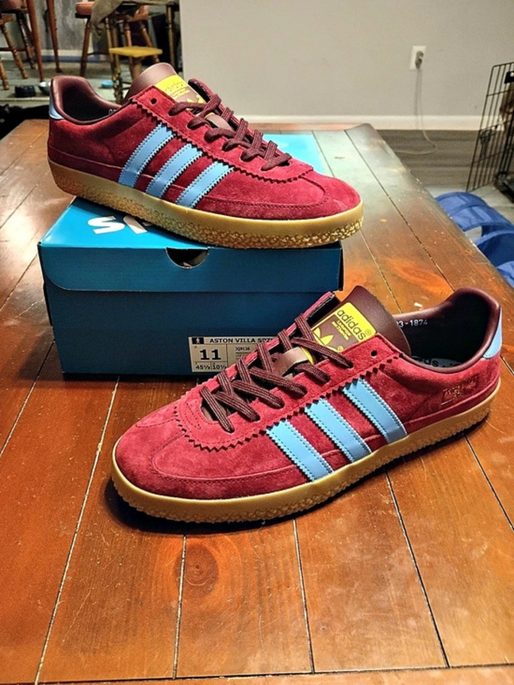adidas Aston Villa Roelee SPZL Sneakers Red & Blue US 11 Like New
